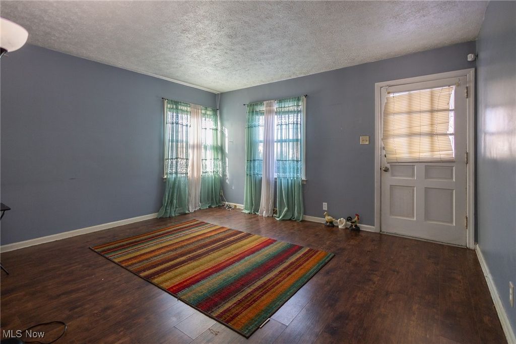 Photo of 64 Palmetto Avenue, Akron, OH 44301 (MLS # 5177888)