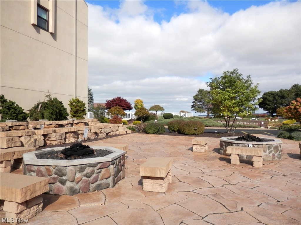 Shores Condo - Residential