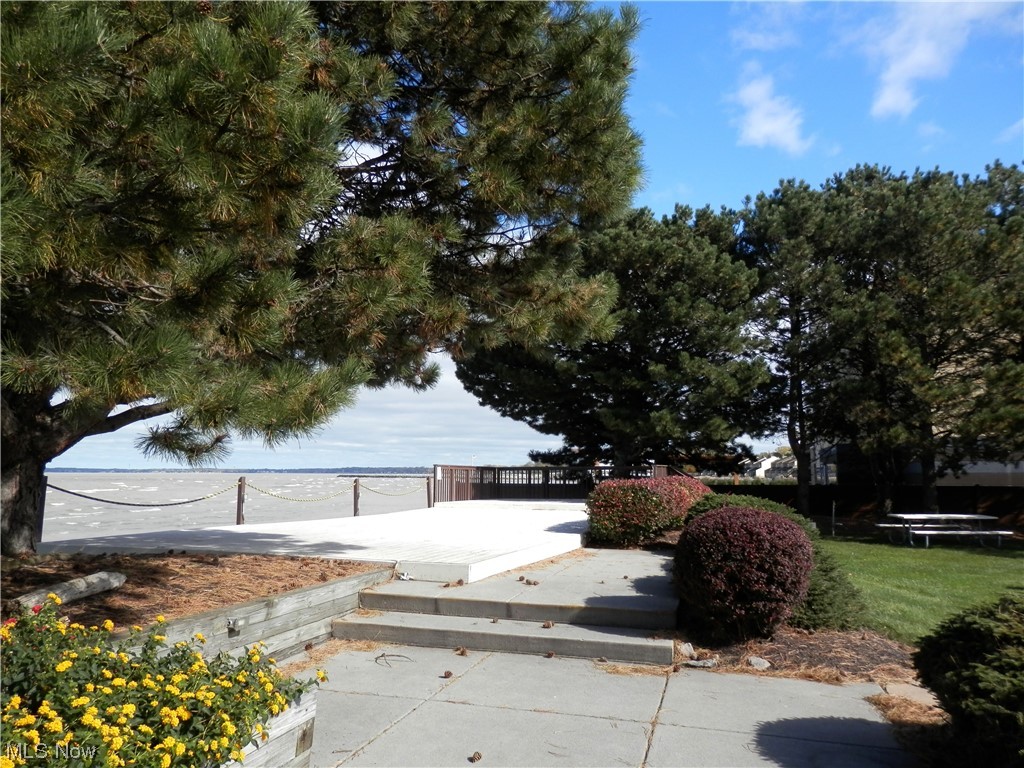 Shores Condo - Residential