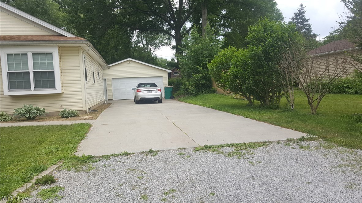 Springfield Lake - Residential