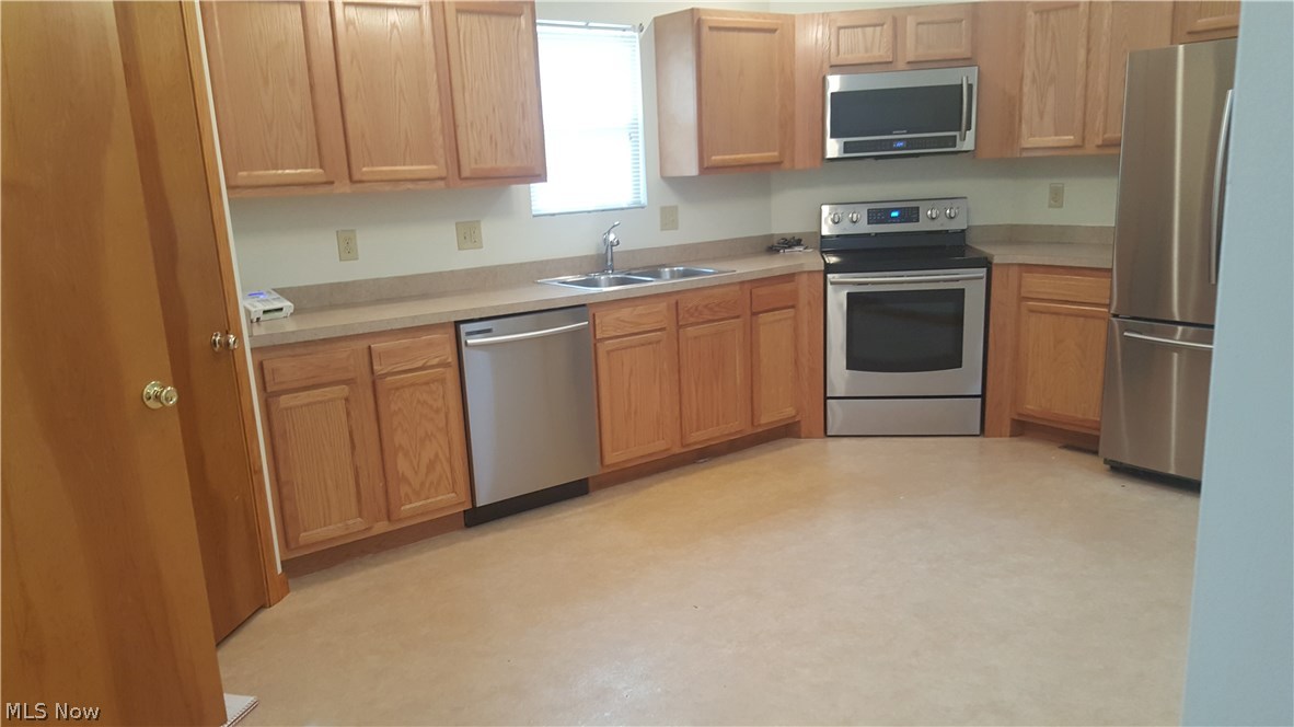 Springfield Lake - Residential