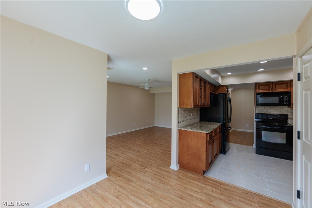 Oak Knolls Condo - Residential
