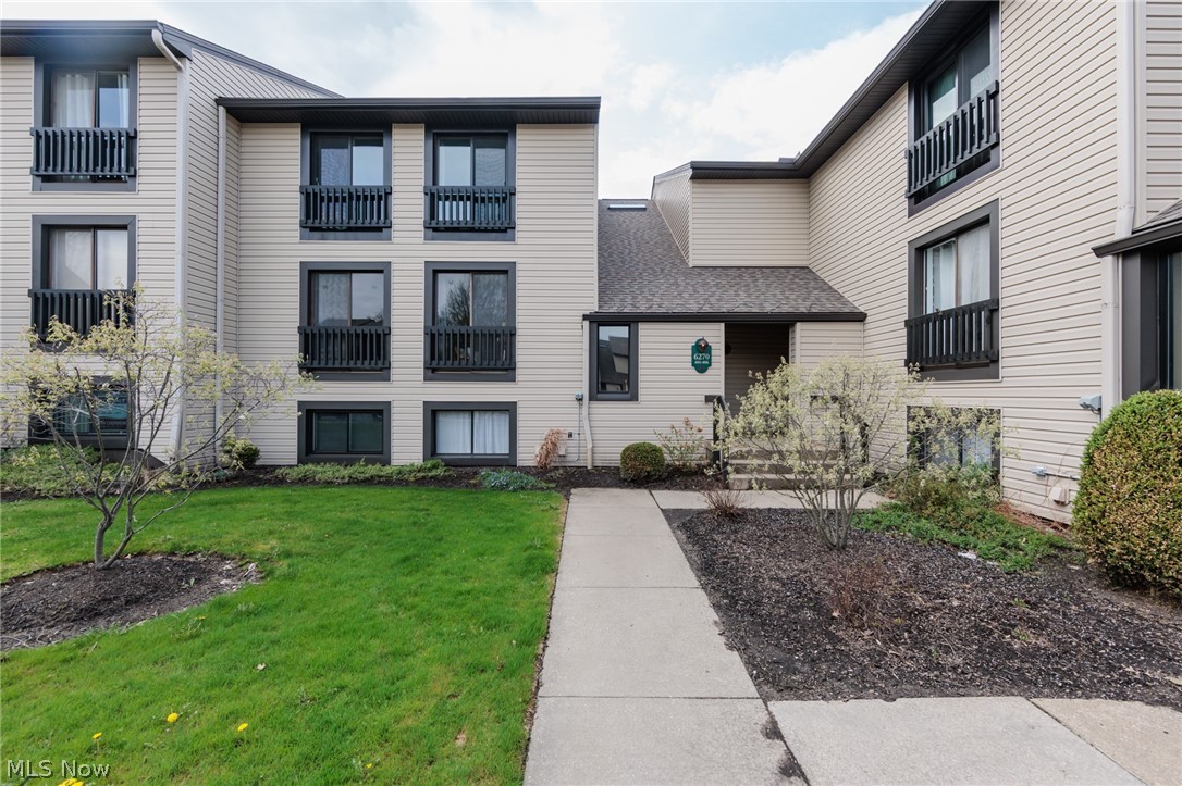 Oak Knolls Condo - Residential
