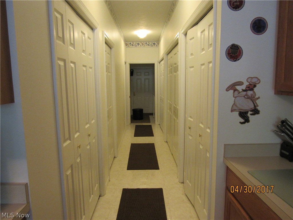 Cross Creek Condo - Residential