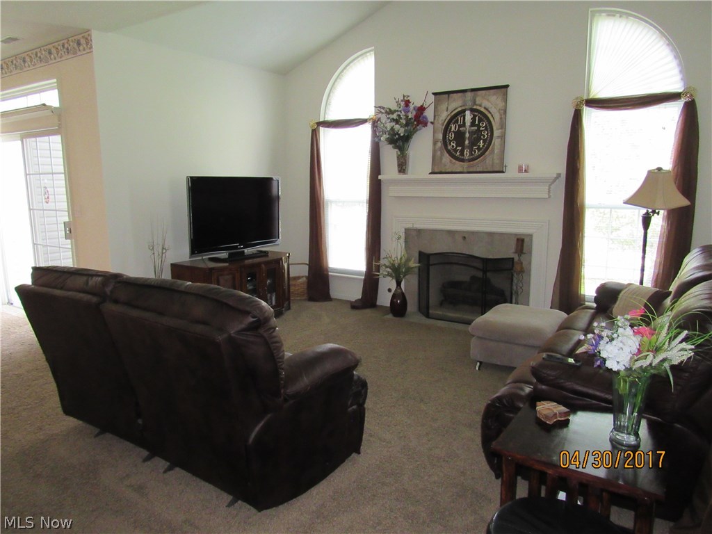 Cross Creek Condo - Residential