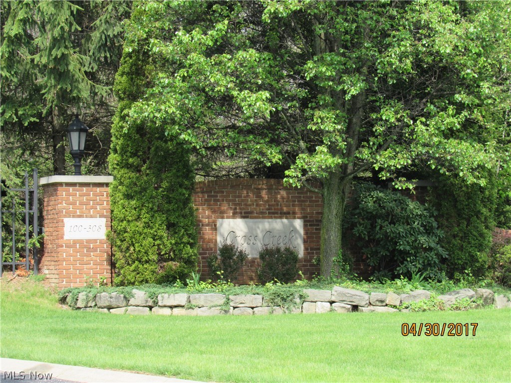 Cross Creek Condo - Residential