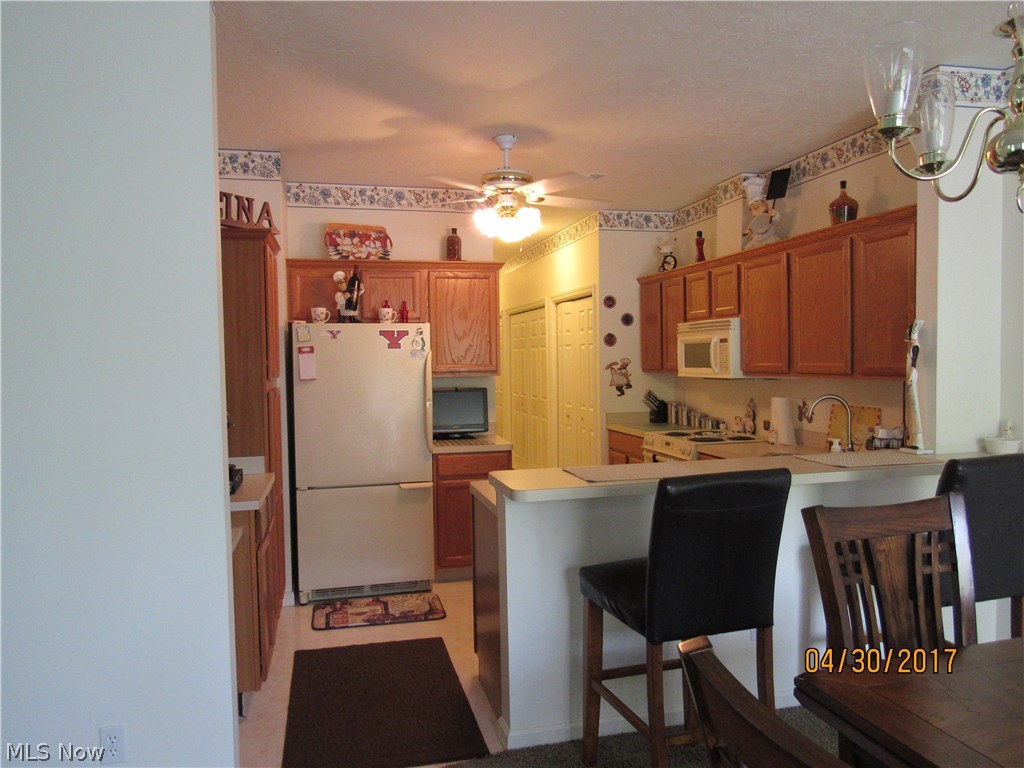 Cross Creek Condo - Residential