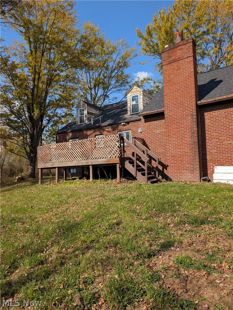 2112 Summit Road