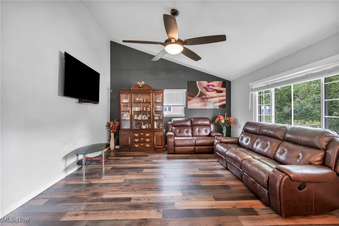 Charring Cross Meadows Ph 2 - Residential