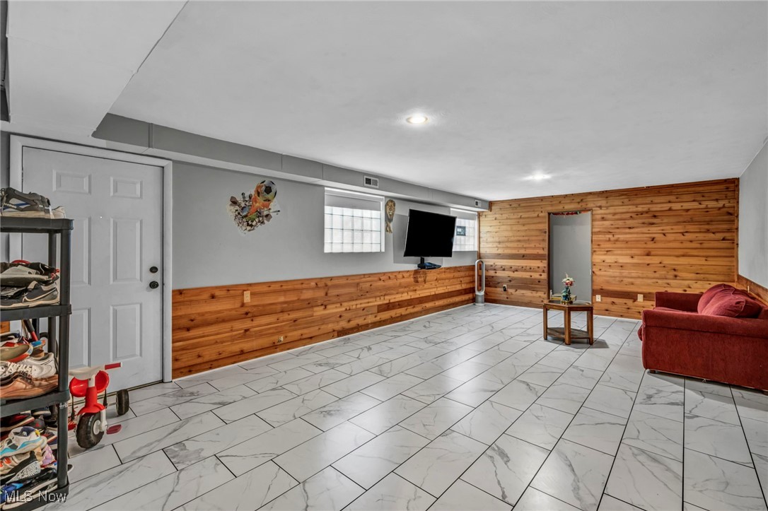 Charring Cross Meadows Ph 2 - Residential