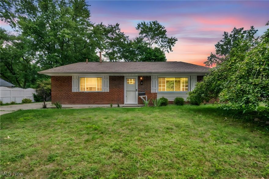 Welcome to this beautifully updated split-level home offering 3 bedrooms on the main floor and two full bathrooms. The functional eat-in kitchen features modern updates, including stainless steel appliances, and flows seamlessly for everyday living. Spacious bedrooms provide comfort and flexibility, while the large backyard with a patio is perfect for entertaining or relaxing outdoors.