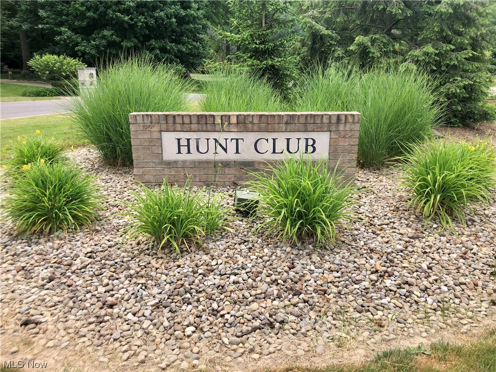Hunt Club - Land