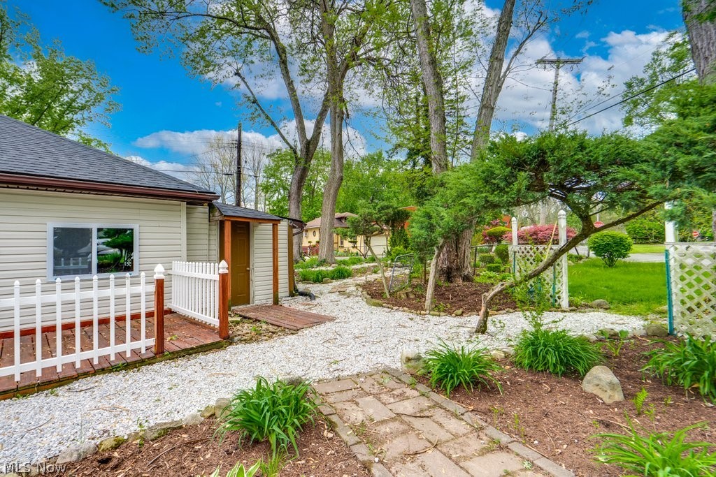 Caston - Residential