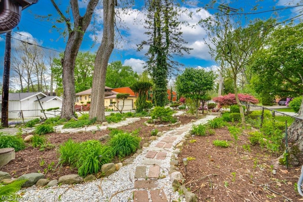Photo of 4944 Coleman Drive, New Franklin, OH 44319 (MLS # 5207490)