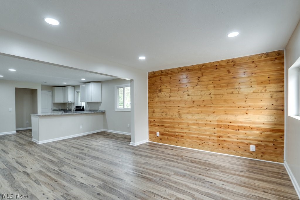 Caston - Residential