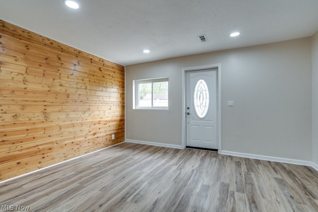Caston - Residential