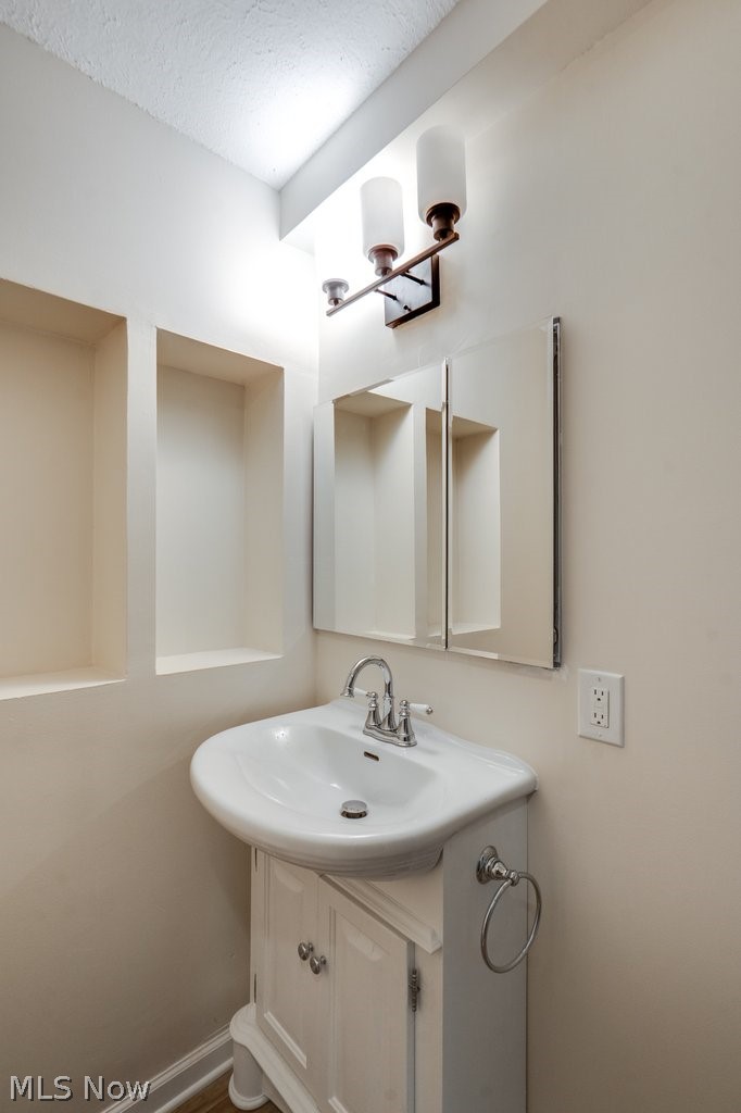 Caston - Residential