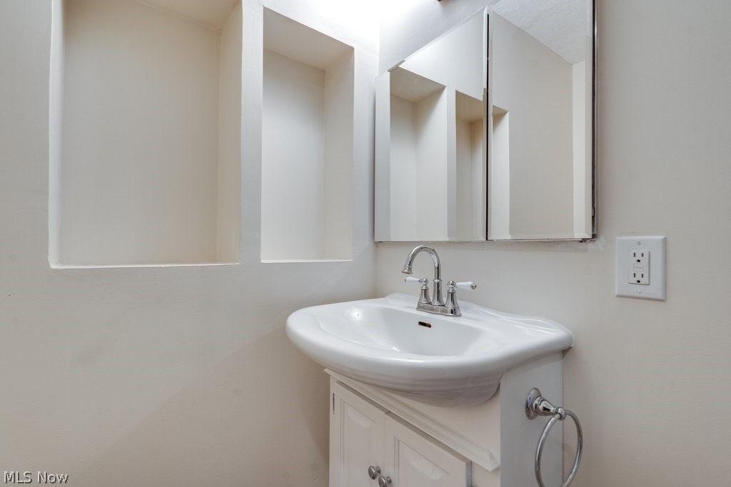 Caston - Residential