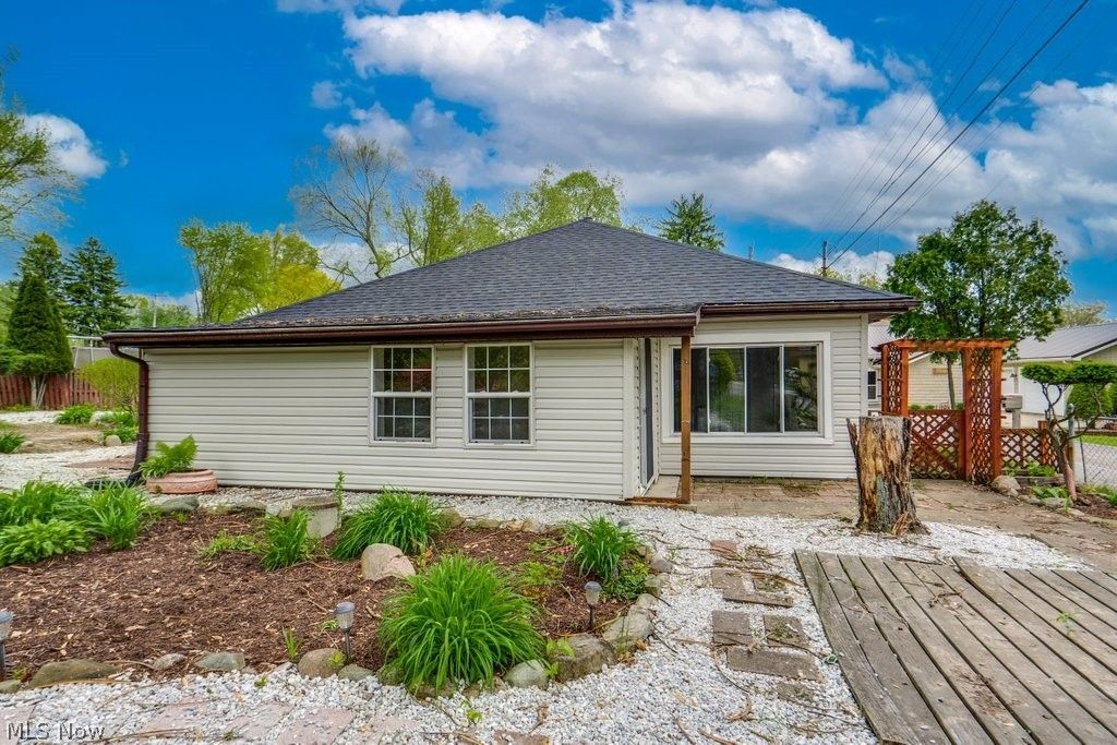 Photo of 4944 Coleman Drive, New Franklin, OH 44319 (MLS # 5207490)