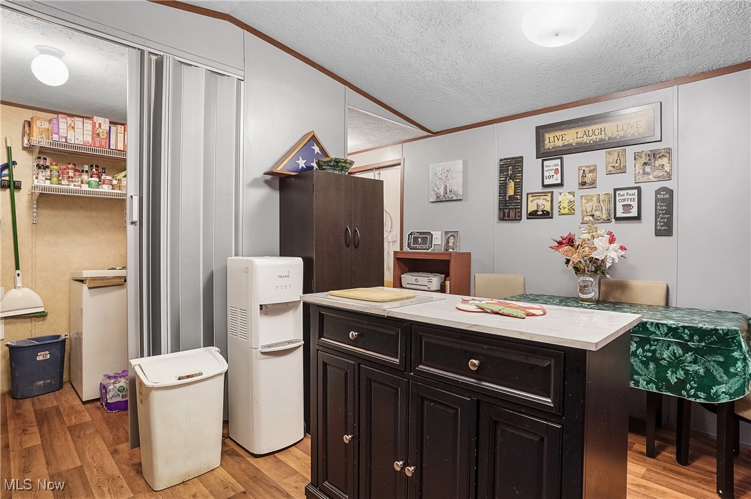 28 E Buddy Street, New Franklin, Ohio image 8