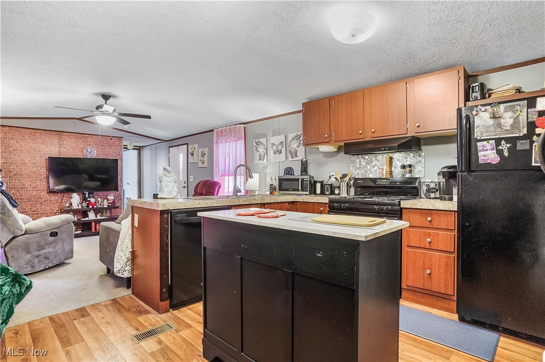 28 E Buddy Street, New Franklin, Ohio image 6