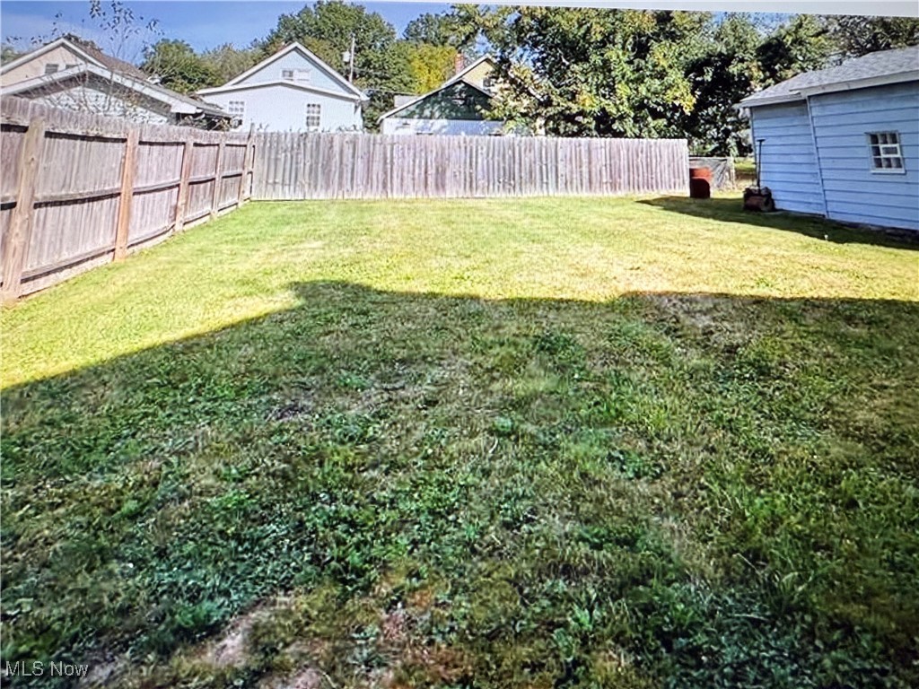 438 Elberen Street, Youngstown, Ohio image 10