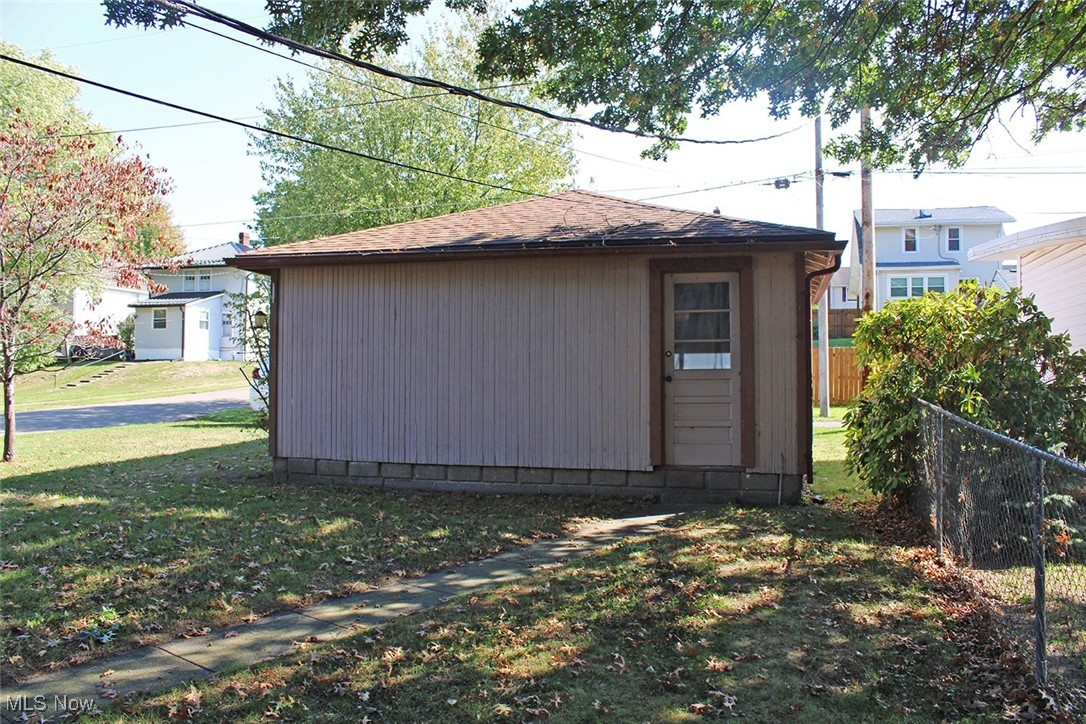 2040 Hazel Avenue, Zanesville, Ohio image 7