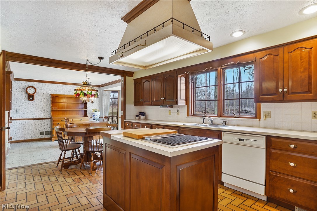 Leonard - Residential