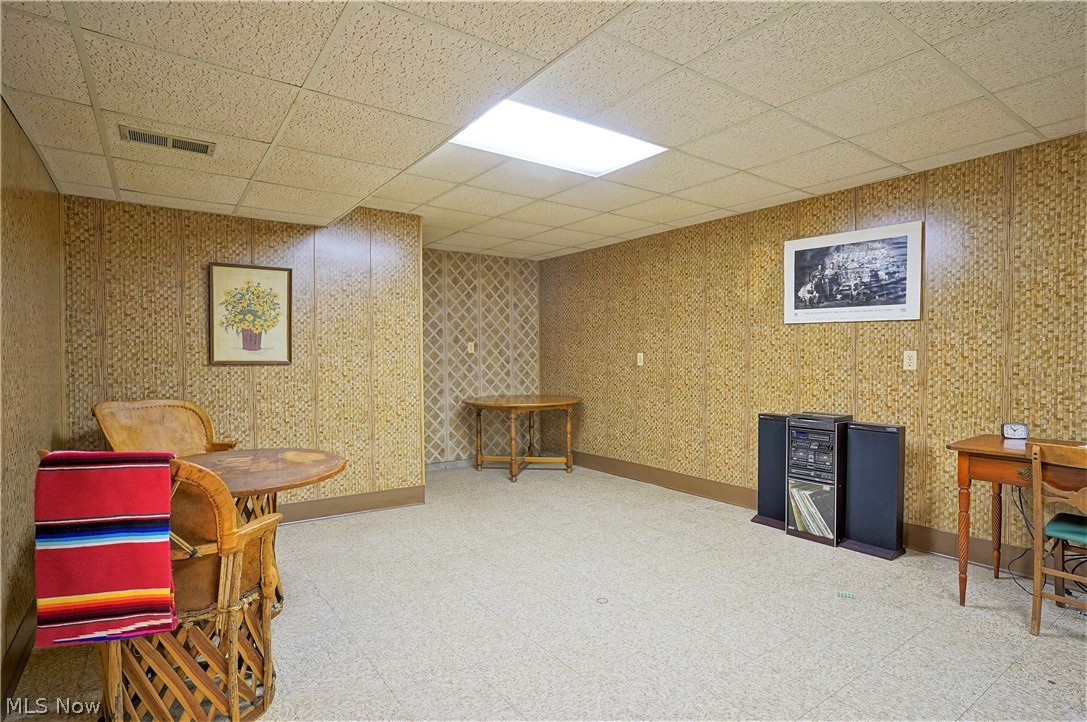 Leonard - Residential