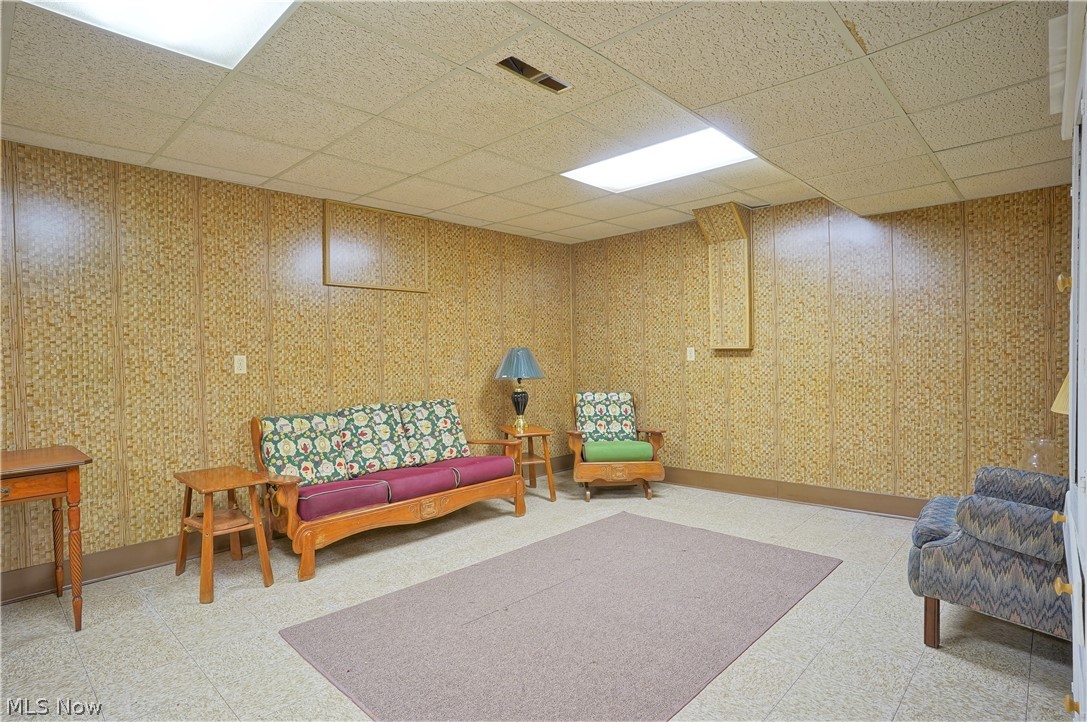 Leonard - Residential