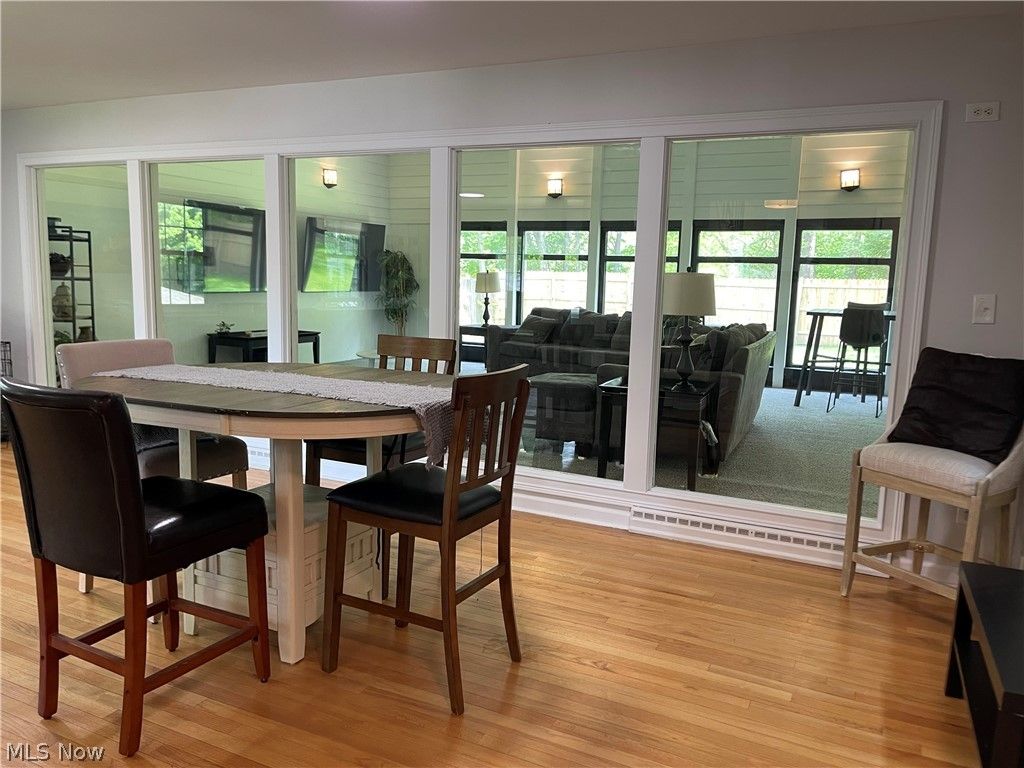 Photo of 607 Castle Boulevard, Akron, OH 44313 (MLS # 5210682)