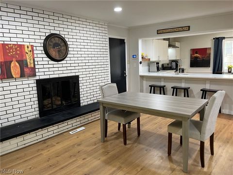 Tiny photo for 607 Castle Boulevard, Akron, OH 44313 (MLS # 5210682)