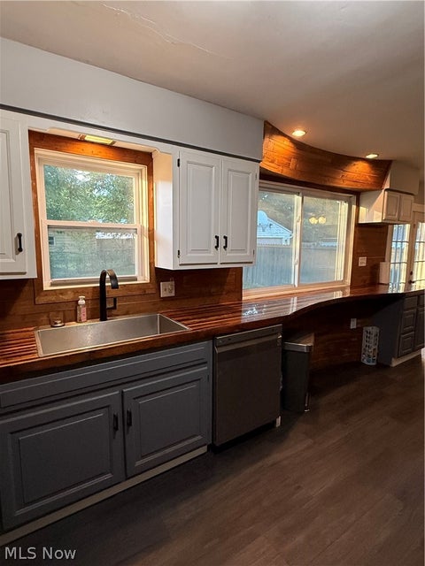 Tiny photo for 1647 Fairfax Road, Akron, OH 44313 (MLS # 5237874)