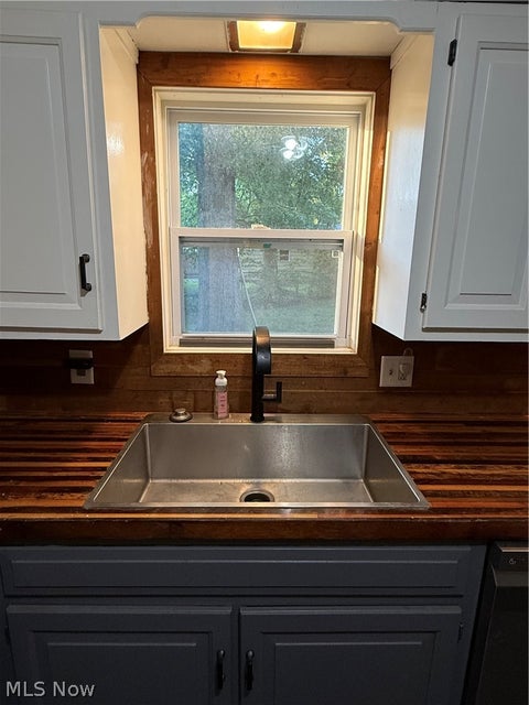 Tiny photo for 1647 Fairfax Road, Akron, OH 44313 (MLS # 5237874)