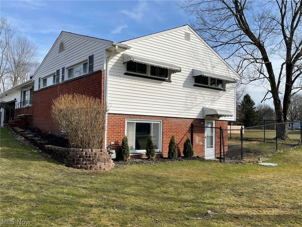 Photo of 17228 Egbert Road, Walton Hills, OH 44146 (MLS # 5191098)