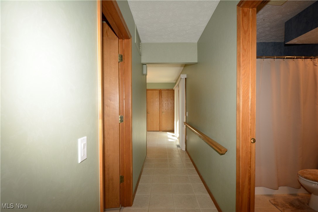 8824 Gatewood Drive, North Ridgeville, Ohio image 15