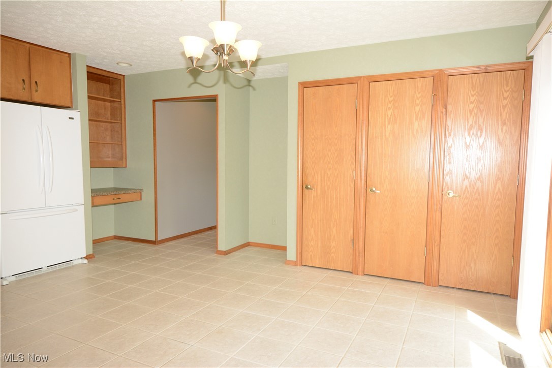 8824 Gatewood Drive, North Ridgeville, Ohio image 14
