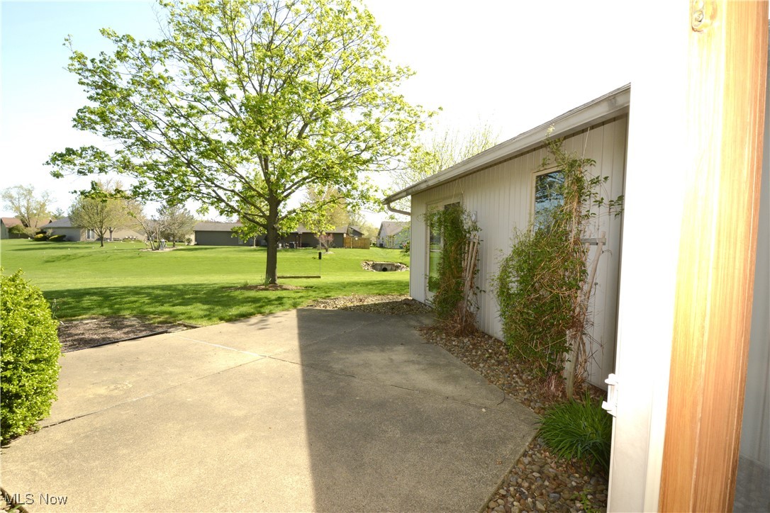 8824 Gatewood Drive, North Ridgeville, Ohio image 39
