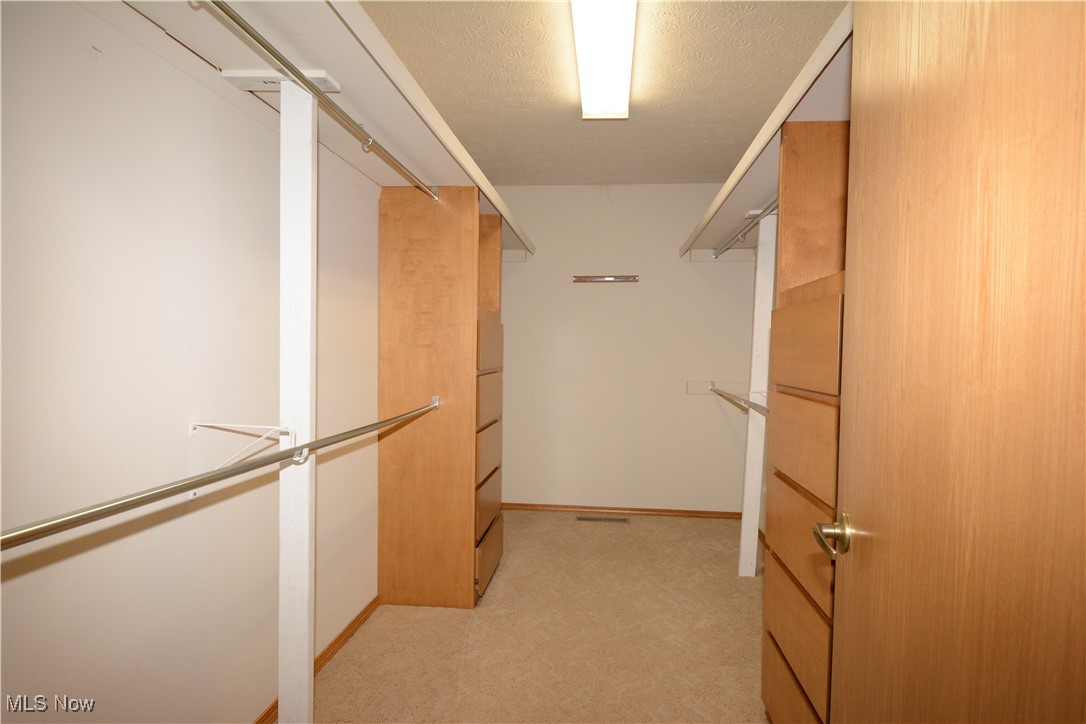 8824 Gatewood Drive, North Ridgeville, Ohio image 31