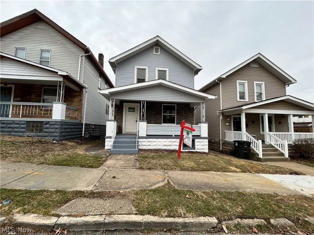 Photo of 316 Henry Avenue, Steubenville, OH 43952 (MLS # 5192977)