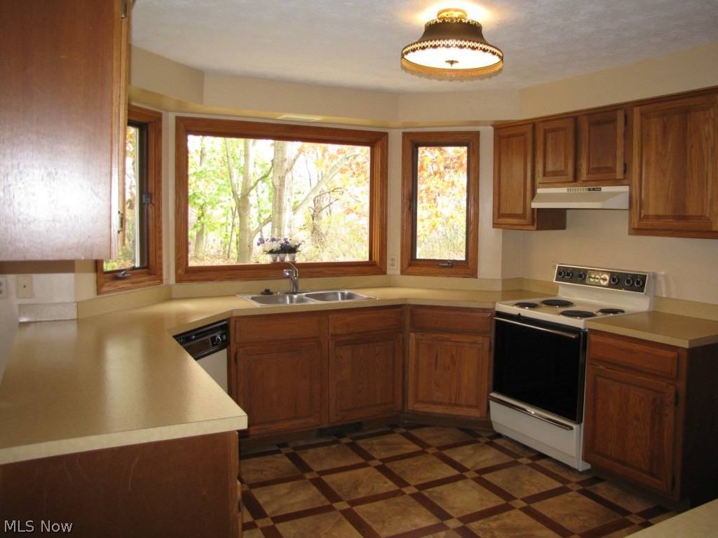 Peppertree Estates - Residential Lease