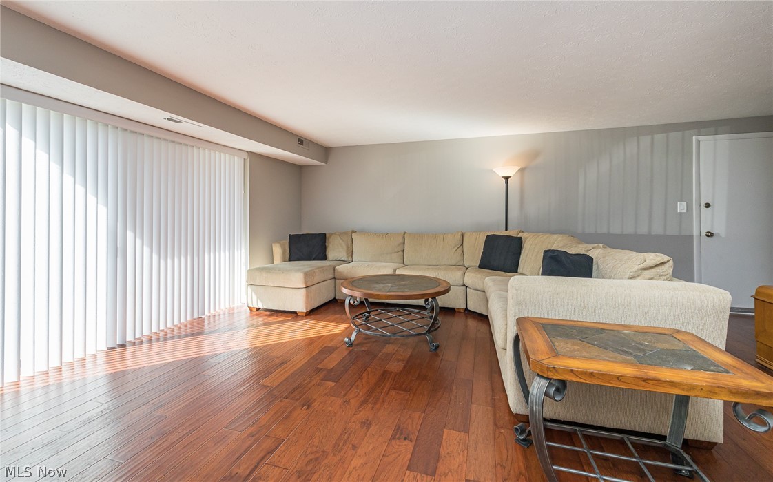 Sunrise Cove Condo 04 - Residential