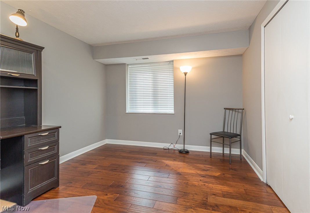 Sunrise Cove Condo 04 - Residential