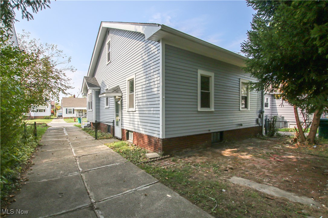 5235 Thomas Street, Maple Heights, Ohio image 33