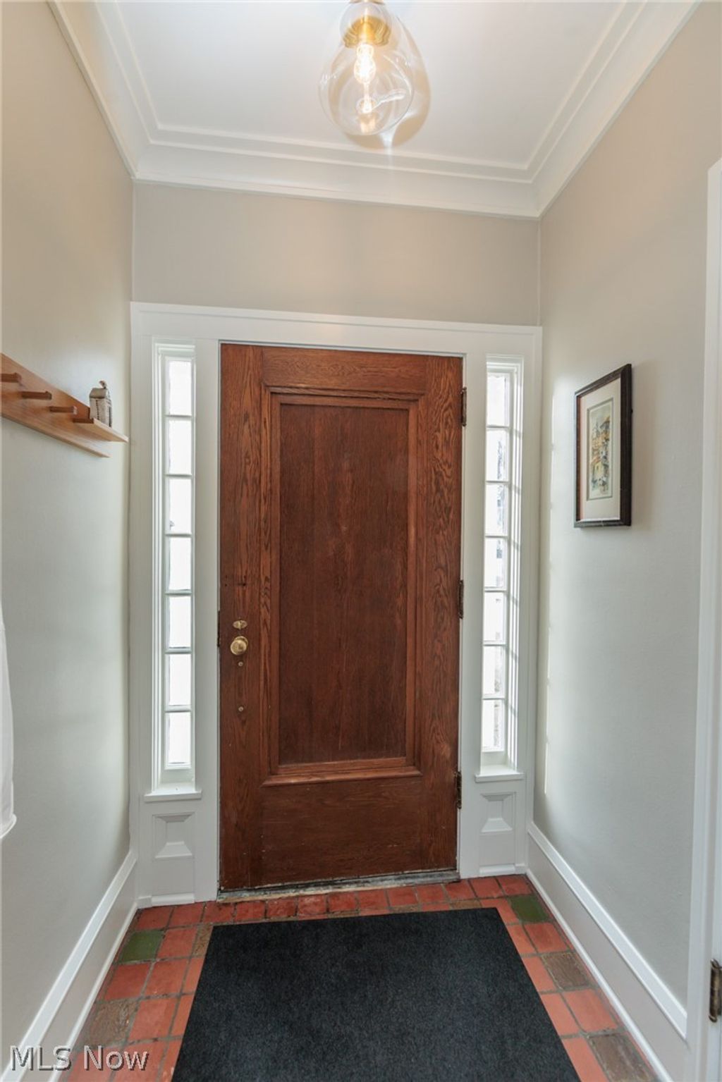 Photo of 3079 Scarborough Road, Cleveland Heights, OH 44118 (MLS # 5187361)