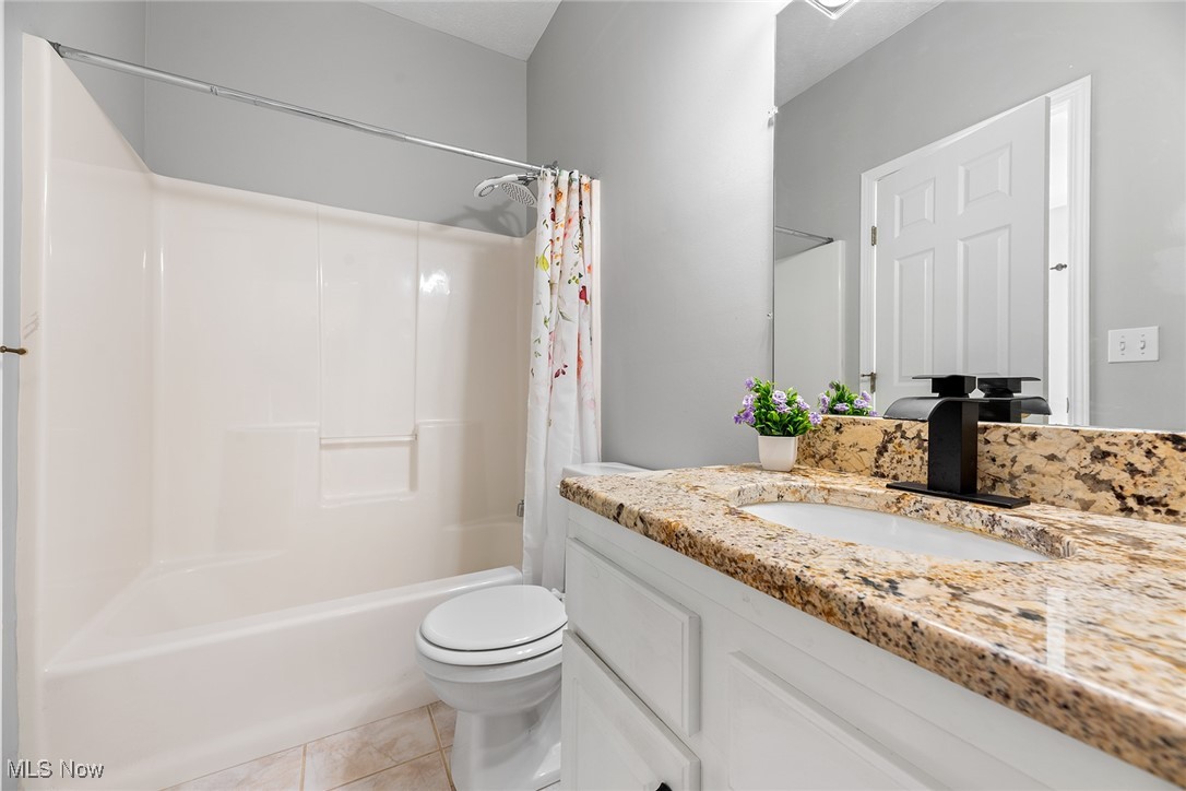 36300 Spicebush Lane, Solon, Ohio image 35