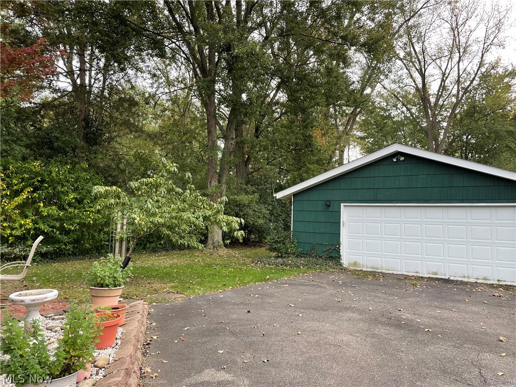 Wyles Bros Bldg Cos Kempton - Residential