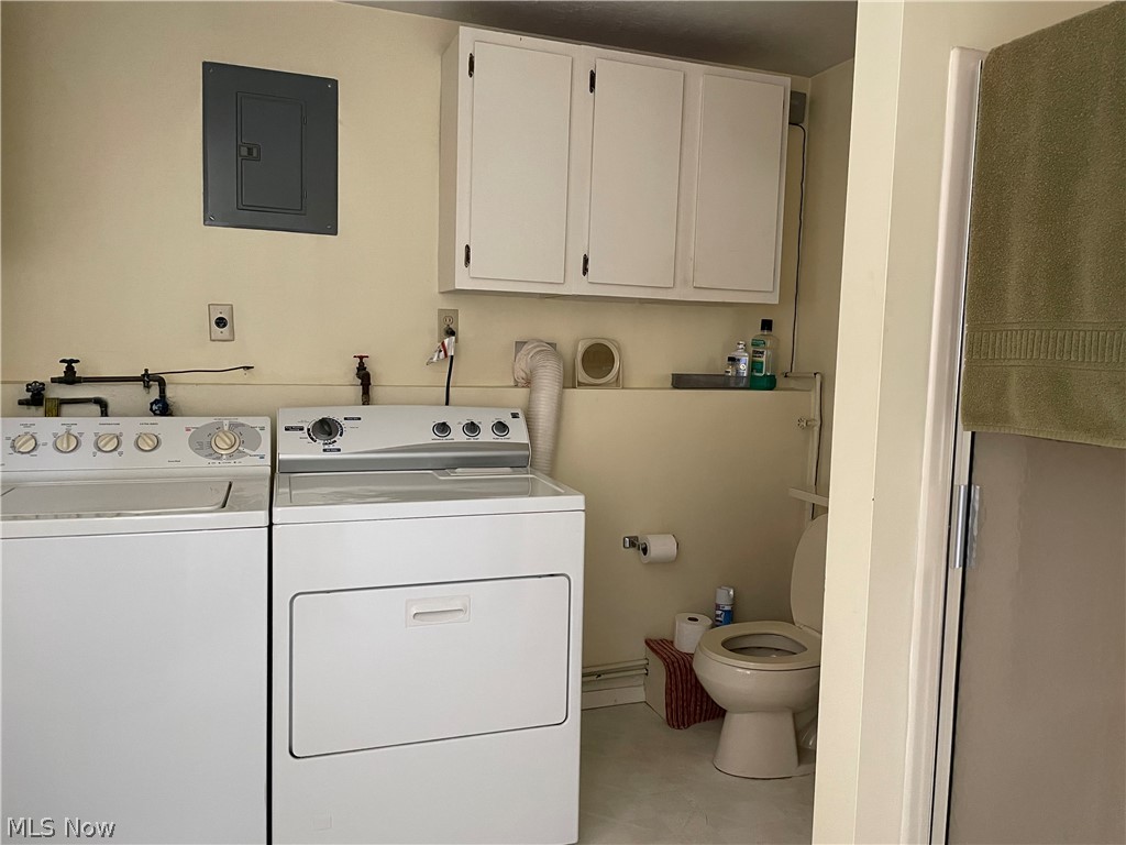 Wyles Bros Bldg Cos Kempton - Residential