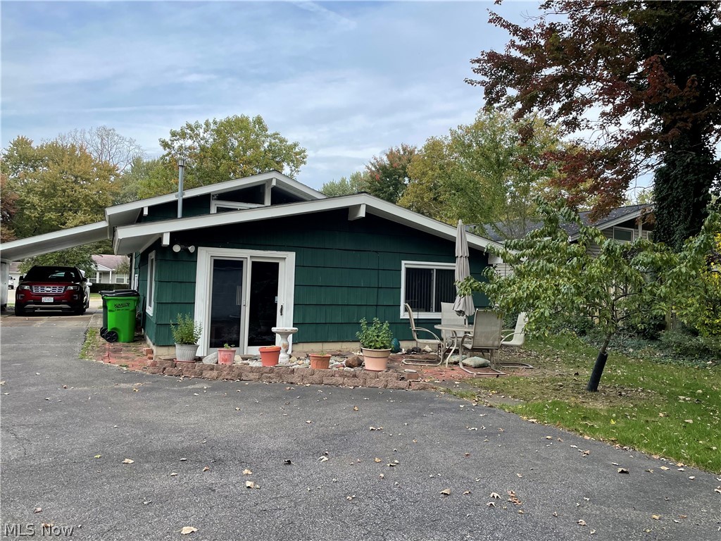 Wyles Bros Bldg Cos Kempton - Residential