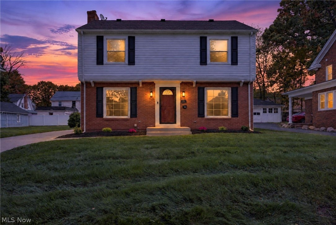 733 Roslyn Avenue